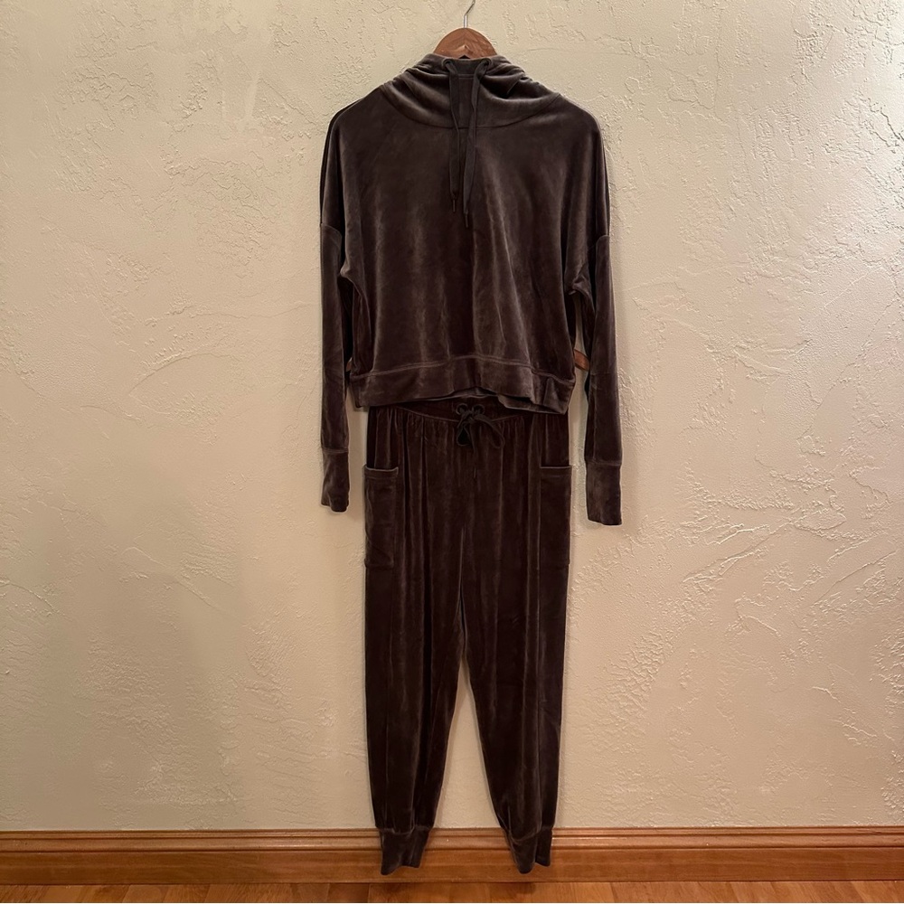Offline by Aerie Velour Lounge Set- Hoodie and Jogger in Brown